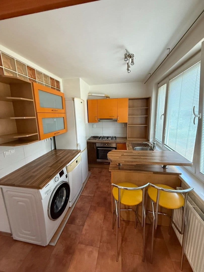 Prenájom bytu 3-izbový 73 m², Guothova, Nové Mesto, Bratislavský kraj Prenájom bytu 3-izbový 73 m², Guothova, Nové Mesto, Bratislavský kraj