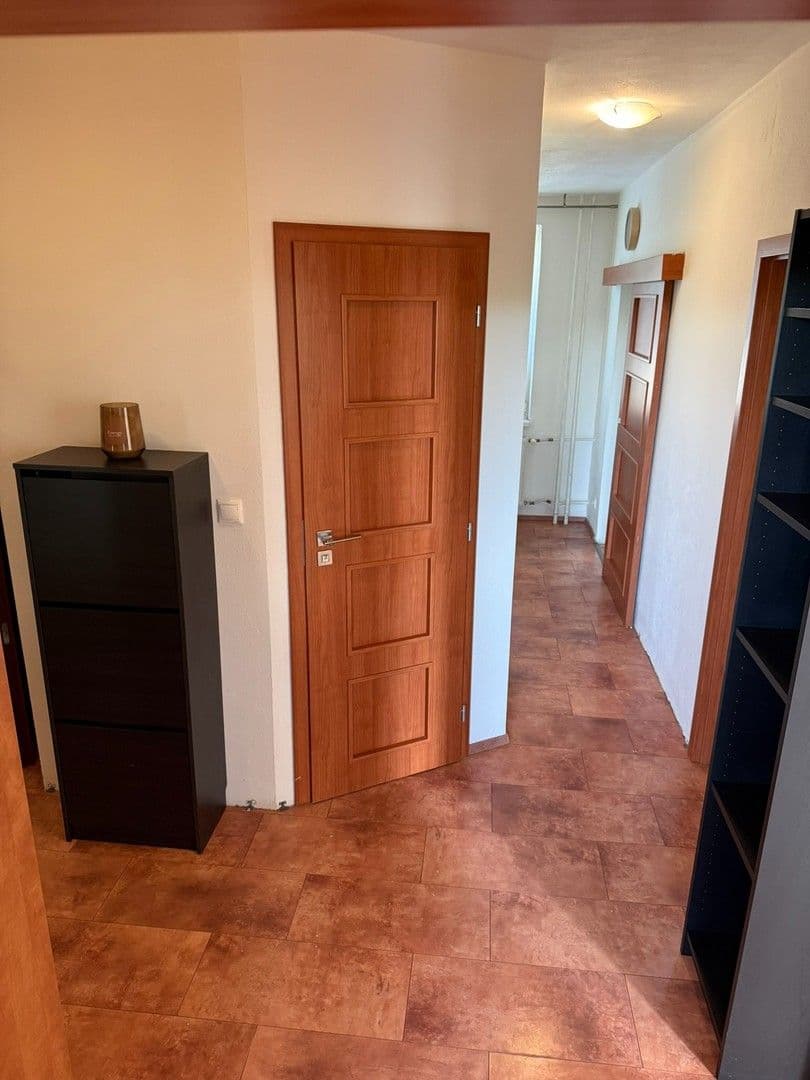 Prenájom bytu 3-izbový 73 m², Guothova, Nové Mesto, Bratislavský kraj Prenájom bytu 3-izbový 73 m², Guothova, Nové Mesto, Bratislavský kraj