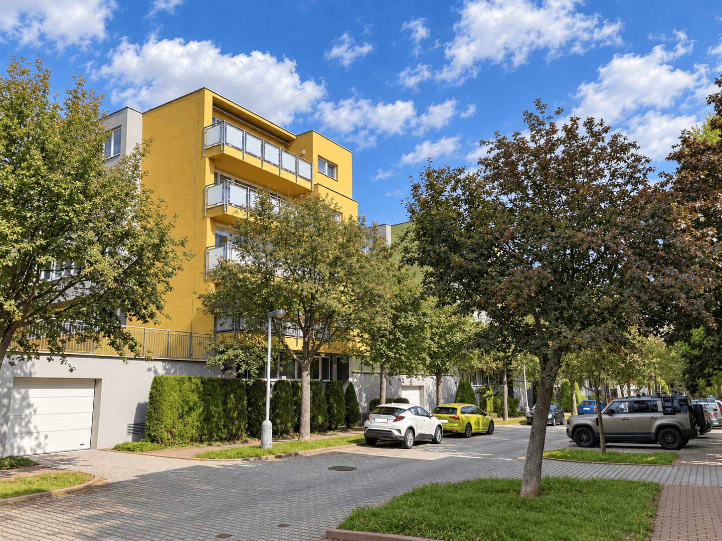 Prenájom bytu 3-izbový 100 m², K Haltýři, Praha, Praha Prenájom bytu 3-izbový 100 m², K Haltýři, Praha, Praha