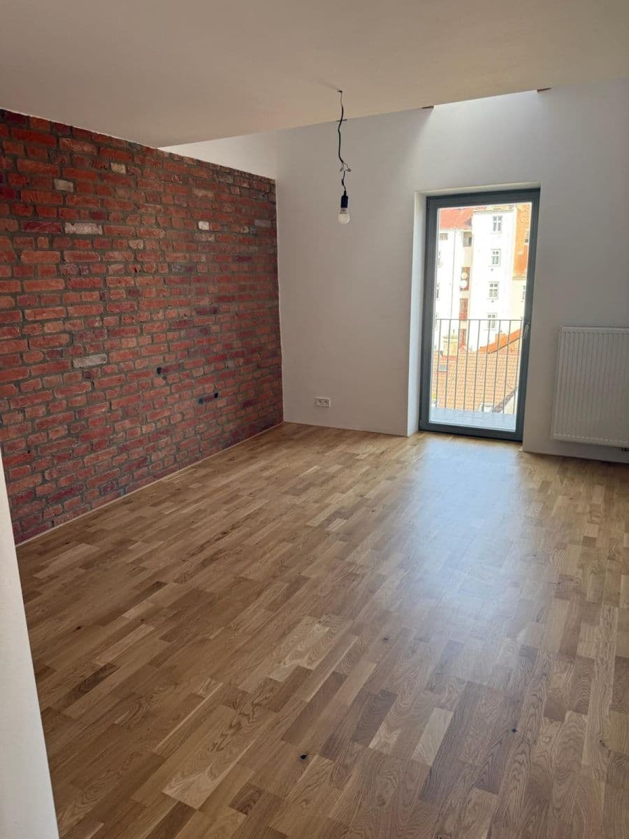 Predaj bytu 3-izbový 82 m², Antonína Uxy, Plzeň, Plzeňský kraj Predaj bytu 3-izbový 82 m², Antonína Uxy, Plzeň, Plzeňský kraj