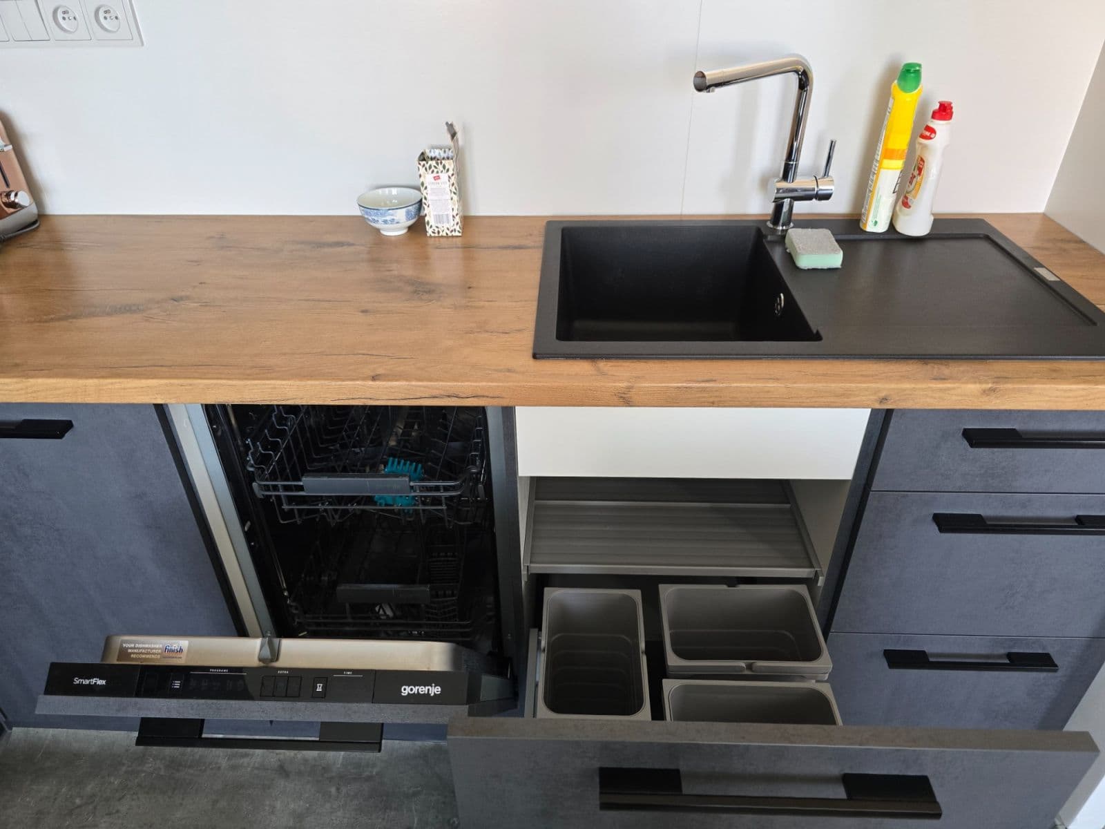 Prenájom bytu 3-izbový 67 m², Slancova, Praha, Praha Prenájom bytu 3-izbový 67 m², Slancova, Praha, Praha