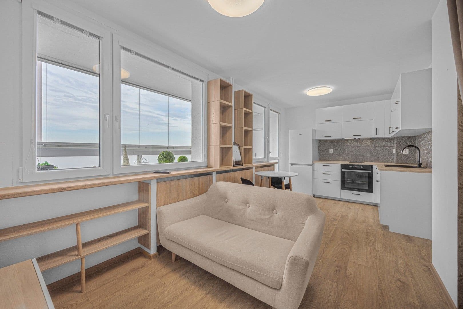 Prenájom bytu 1-izbový 30 m², Benešovská, Kladno, Středočeský kraj Prenájom bytu 1-izbový 30 m², Benešovská, Kladno, Středočeský kraj