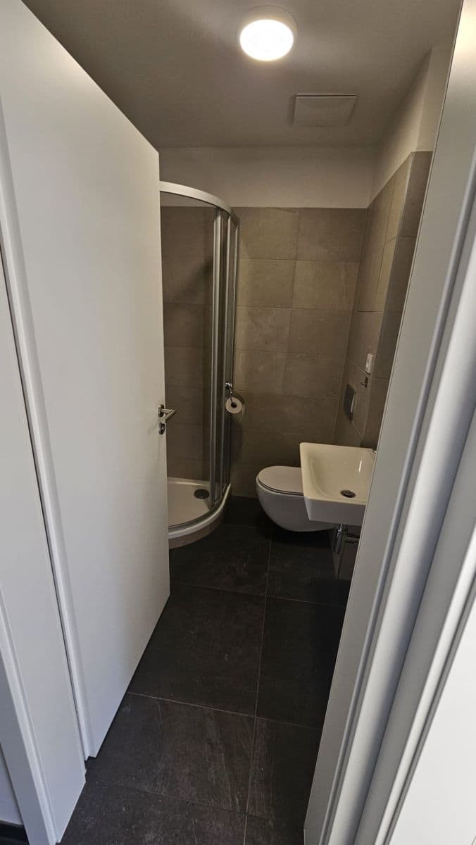 Predaj bytu 1-izbový 32 m², V Kněžívce, Tuchoměřice, Středočeský kraj Predaj bytu 1-izbový 32 m², V Kněžívce, Tuchoměřice, Středočeský kraj