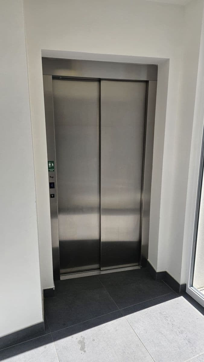 Predaj bytu 1-izbový 32 m², V Kněžívce, Tuchoměřice, Středočeský kraj Predaj bytu 1-izbový 32 m², V Kněžívce, Tuchoměřice, Středočeský kraj
