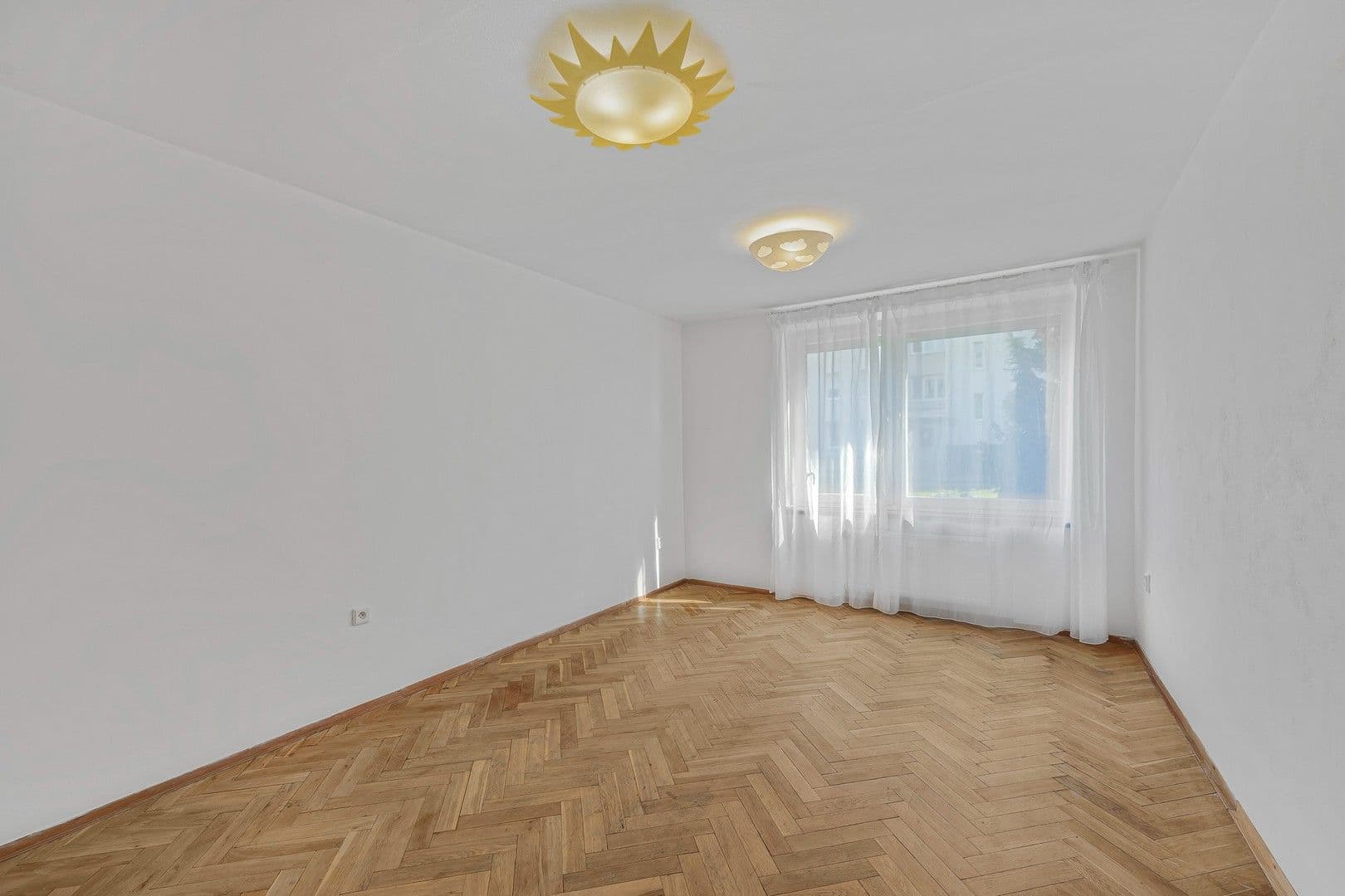 Prenájom bytu 3-izbový 71 m², Svépomoci, Praha, Praha Prenájom bytu 3-izbový 71 m², Svépomoci, Praha, Praha