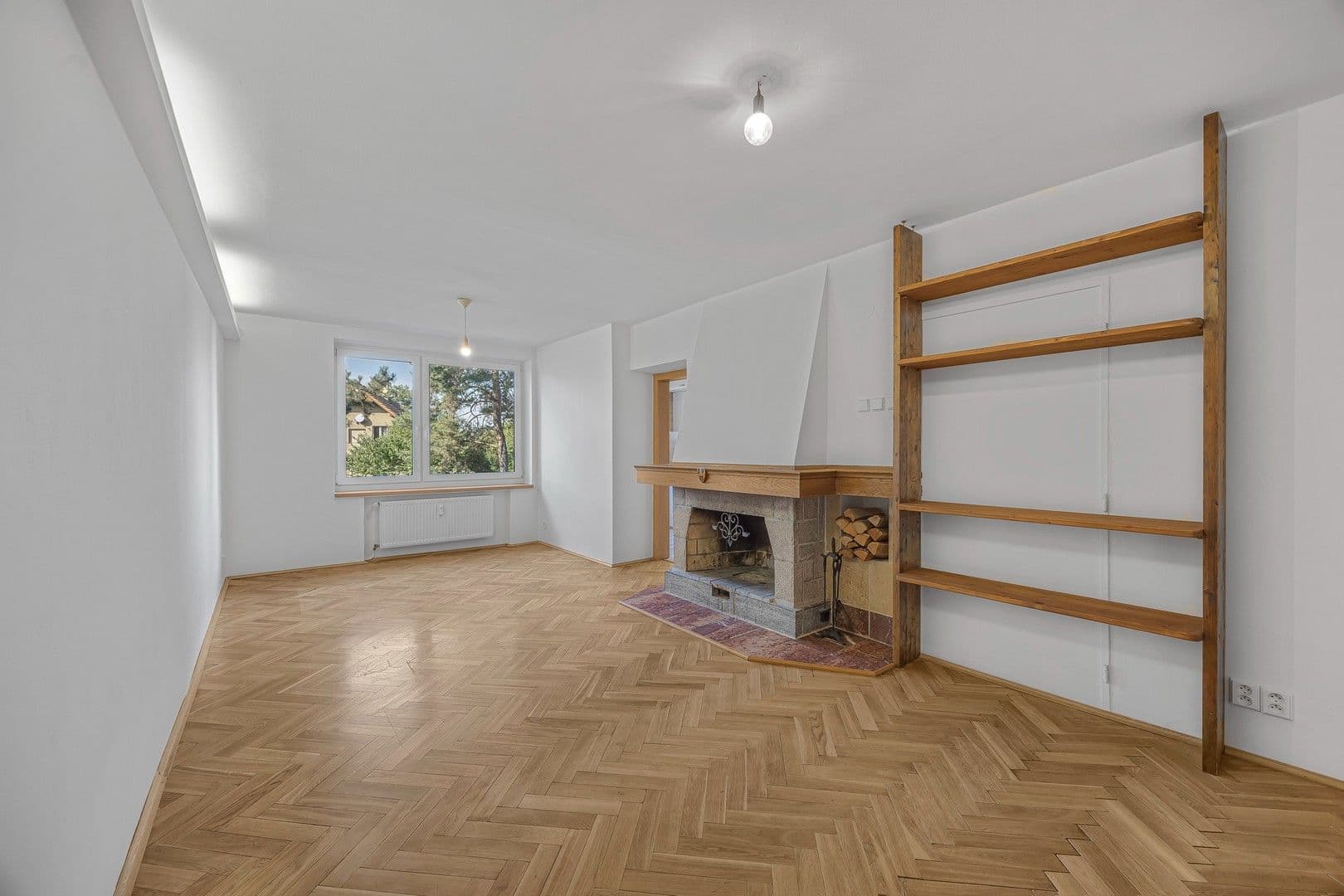 Prenájom bytu 3-izbový 71 m², Svépomoci, Praha, Praha Prenájom bytu 3-izbový 71 m², Svépomoci, Praha, Praha