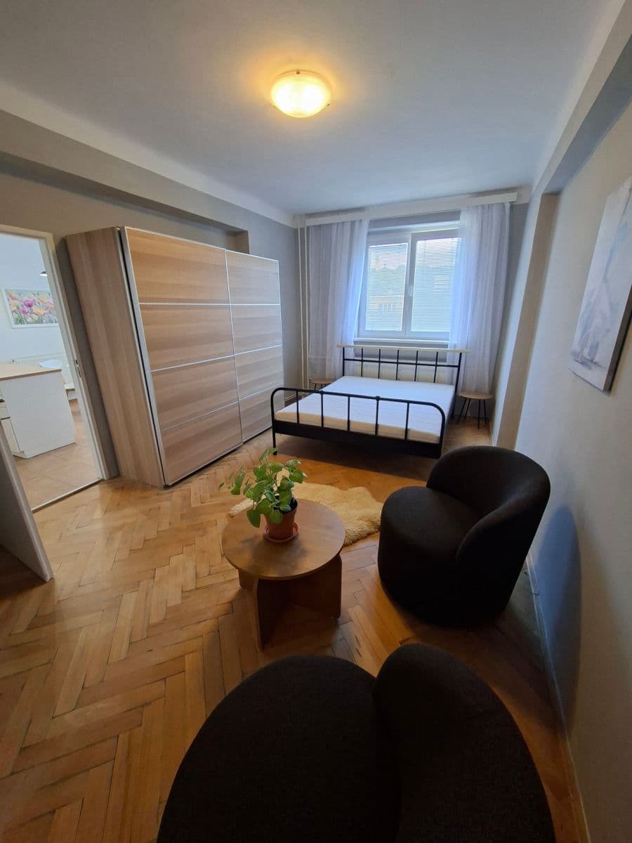 Prenájom bytu 1-izbový 39 m², Za Hládkovem, Praha, Praha Prenájom bytu 1-izbový 39 m², Za Hládkovem, Praha, Praha