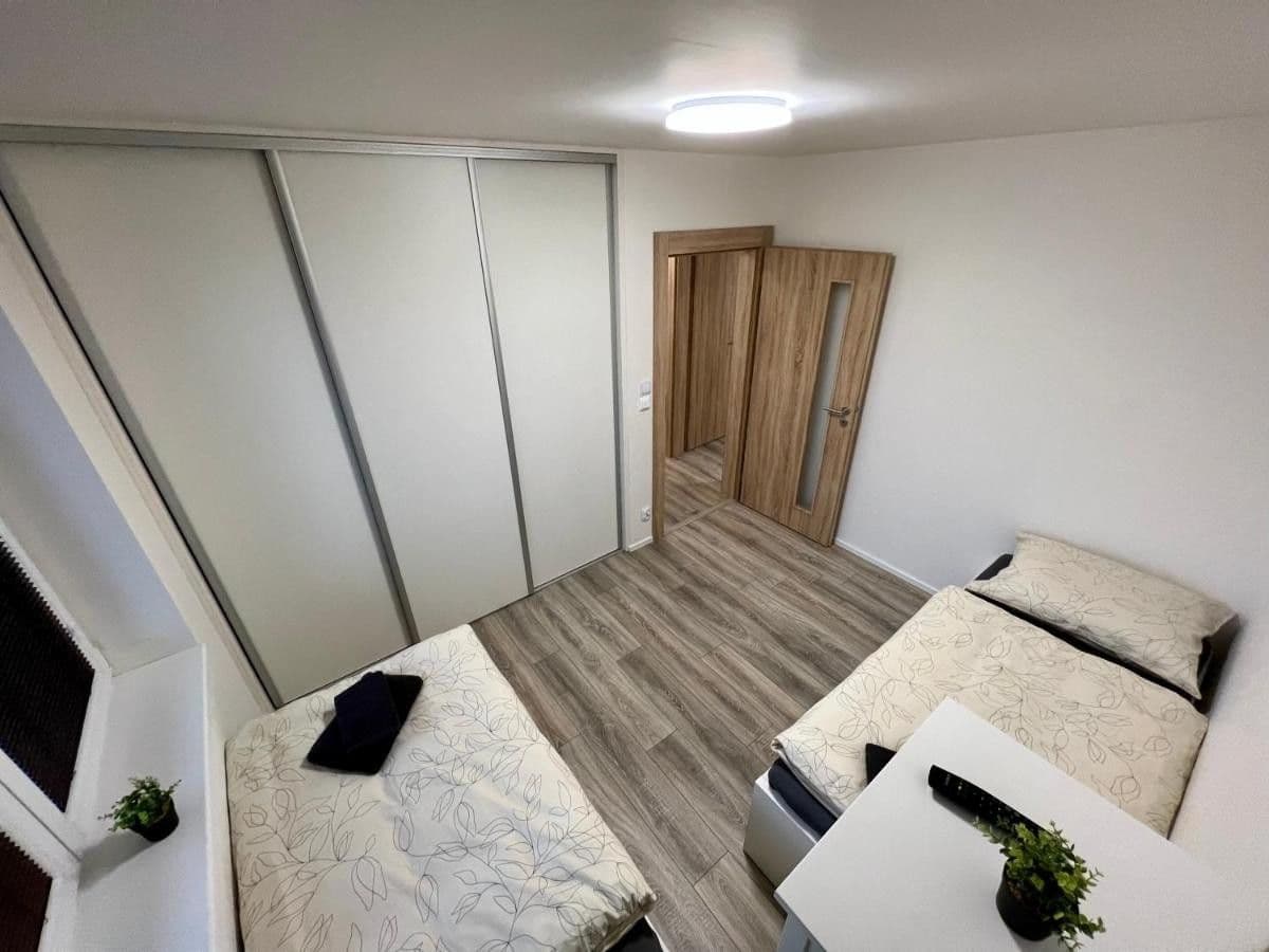 Prenájom domu 92 m², pozemok 403 m², Boženy Němcové, Česká Lípa, Liberecký kraj Prenájom domu 92 m², pozemok 403 m², Boženy Němcové, Česká Lípa, Liberecký kraj
