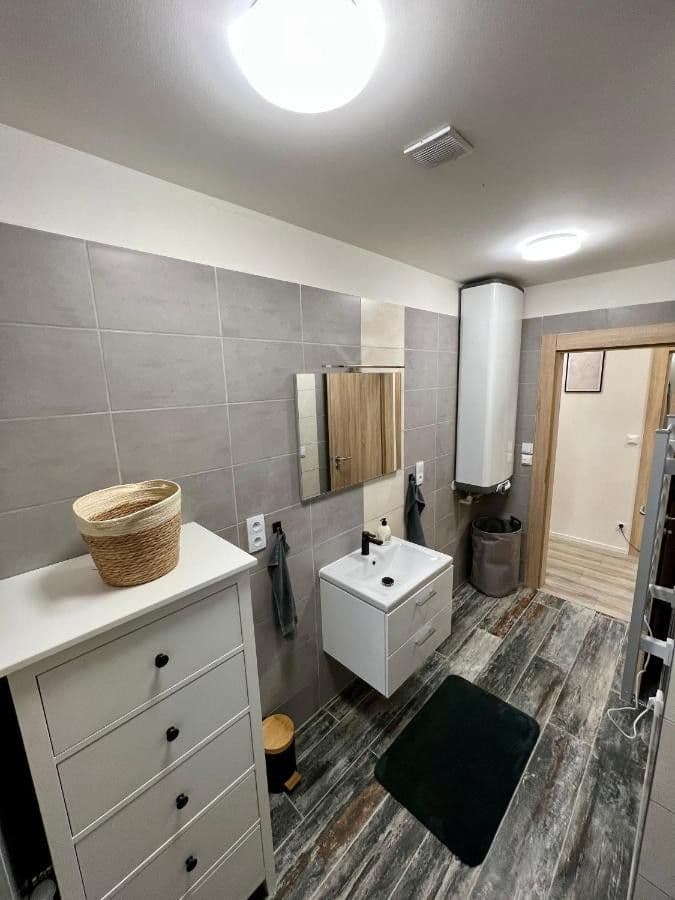 Prenájom domu 92 m², pozemok 403 m², Boženy Němcové, Česká Lípa, Liberecký kraj Prenájom domu 92 m², pozemok 403 m², Boženy Němcové, Česká Lípa, Liberecký kraj