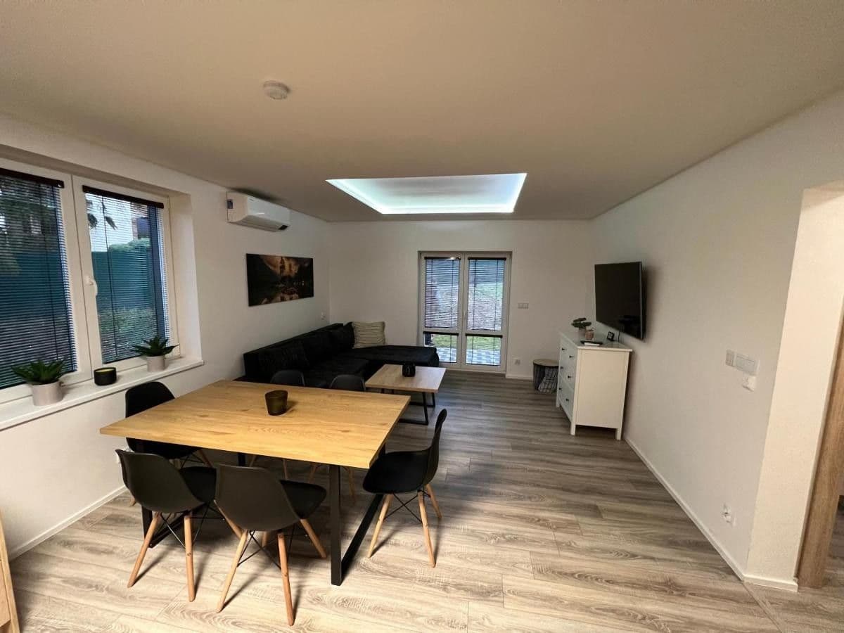 Prenájom domu 92 m², pozemok 403 m², Boženy Němcové, Česká Lípa, Liberecký kraj Prenájom domu 92 m², pozemok 403 m², Boženy Němcové, Česká Lípa, Liberecký kraj