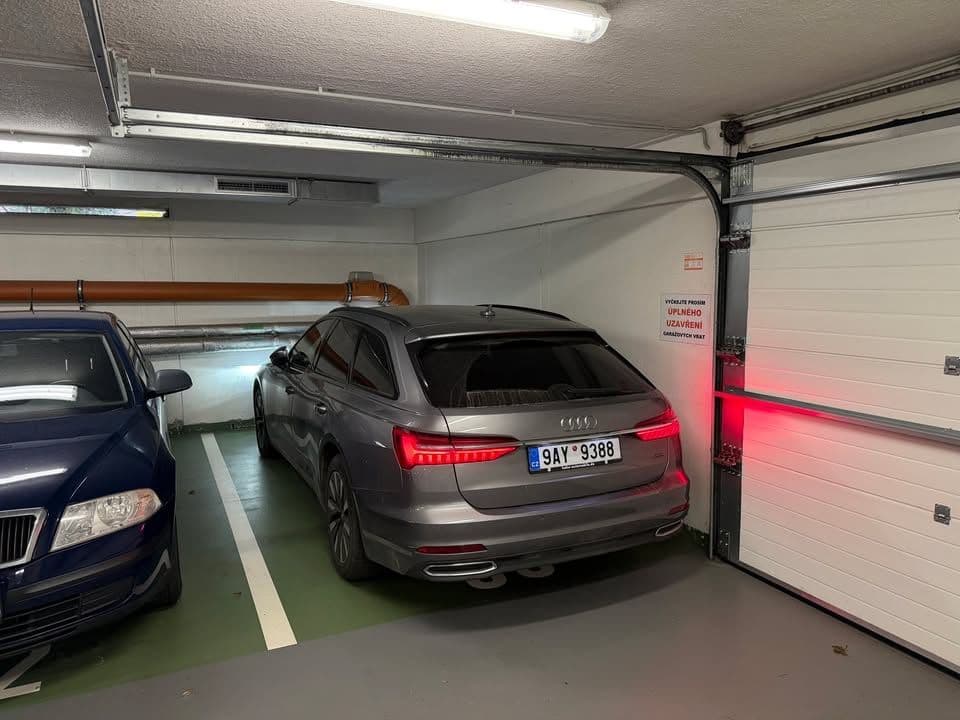 Prenájom garáže 15 m², Praha, Praha Prenájom garáže 15 m², Praha, Praha
