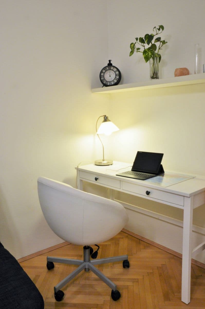 Prenájom bytu 54 m², Seifertova, Praha, Praha Prenájom bytu 54 m², Seifertova, Praha, Praha