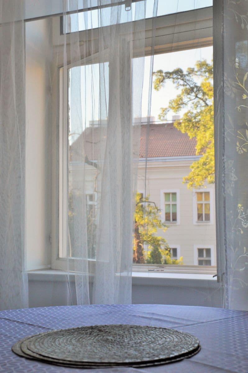 Prenájom bytu 54 m², Seifertova, Praha, Praha Prenájom bytu 54 m², Seifertova, Praha, Praha