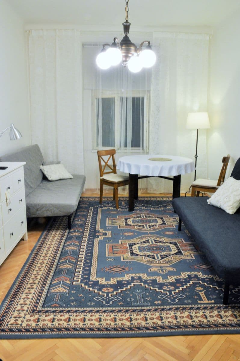 Prenájom bytu 54 m², Seifertova, Praha, Praha Prenájom bytu 54 m², Seifertova, Praha, Praha