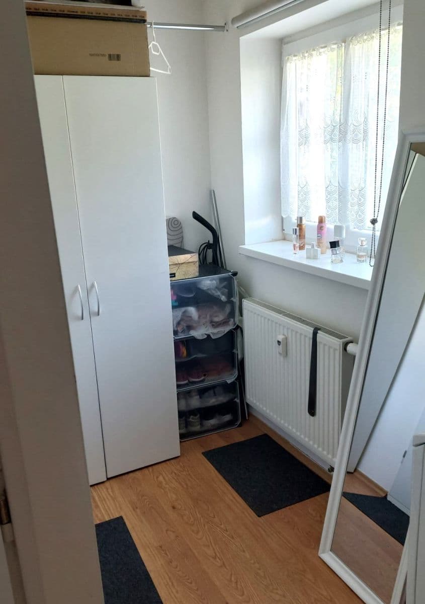 Prenájom bytu 1-izbový 23 m², U Zahradního města, Praha, Praha Prenájom bytu 1-izbový 23 m², U Zahradního města, Praha, Praha