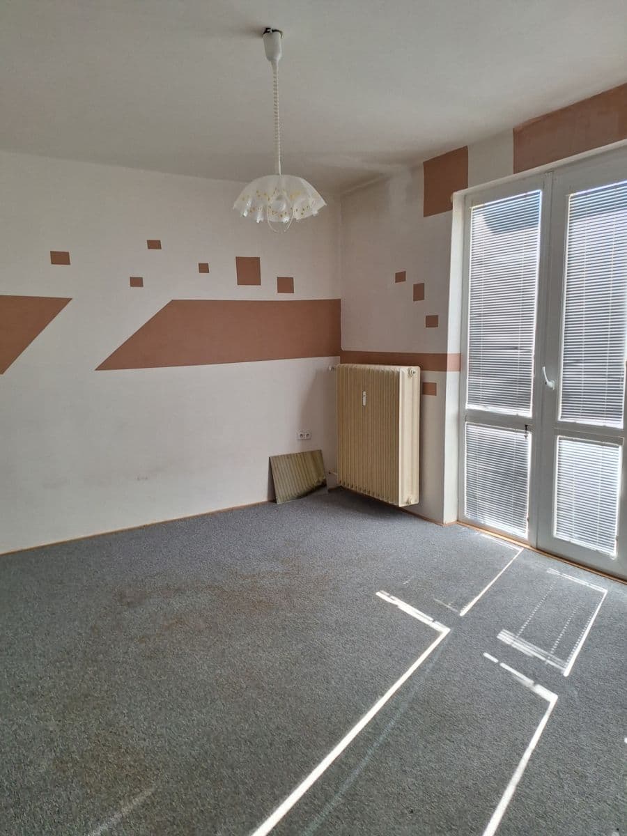 Prenájom bytu 1-izbový 31 m², Na Hrádku, Pardubice, Pardubický kraj Prenájom bytu 1-izbový 31 m², Na Hrádku, Pardubice, Pardubický kraj