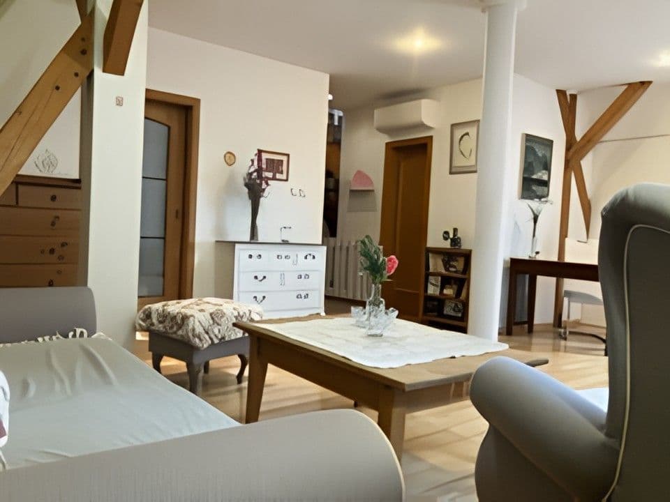Predaj bytu 5-izbový 116 m², Hospodárska, Trnava, Trnavský kraj Predaj bytu 5-izbový 116 m², Hospodárska, Trnava, Trnavský kraj