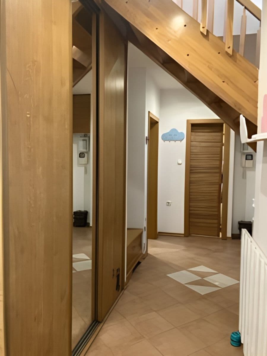 Predaj bytu 5-izbový 116 m², Hospodárska, Trnava, Trnavský kraj Predaj bytu 5-izbový 116 m², Hospodárska, Trnava, Trnavský kraj