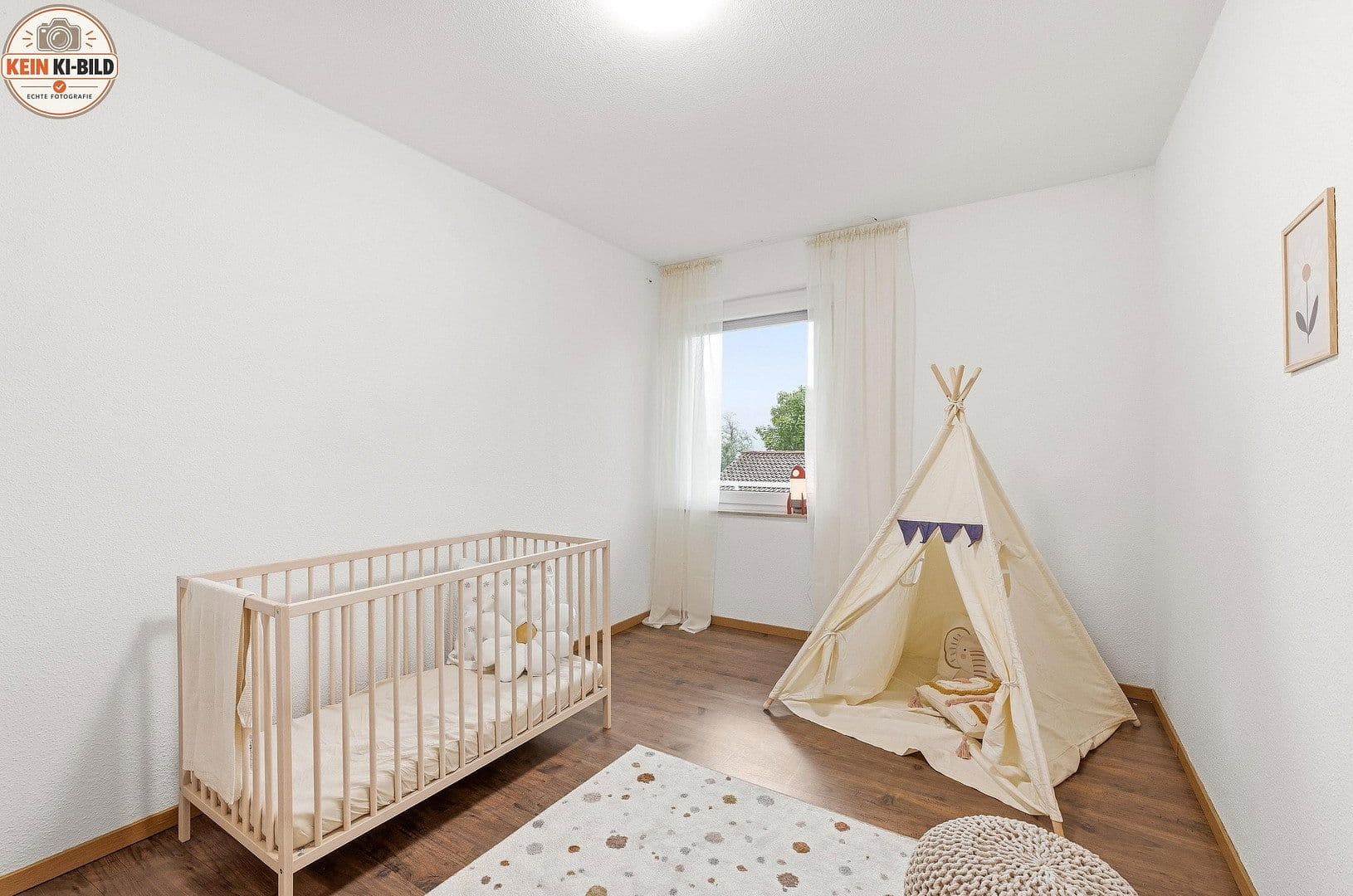 Predaj domu 115 m², pozemok 364 m², Spitzwiesenweg 8, Eningen unter Achalm, Bádensko-Wurttembersko Predaj domu 115 m², pozemok 364 m², Spitzwiesenweg 8, Eningen unter Achalm, Bádensko-Wurttembersko