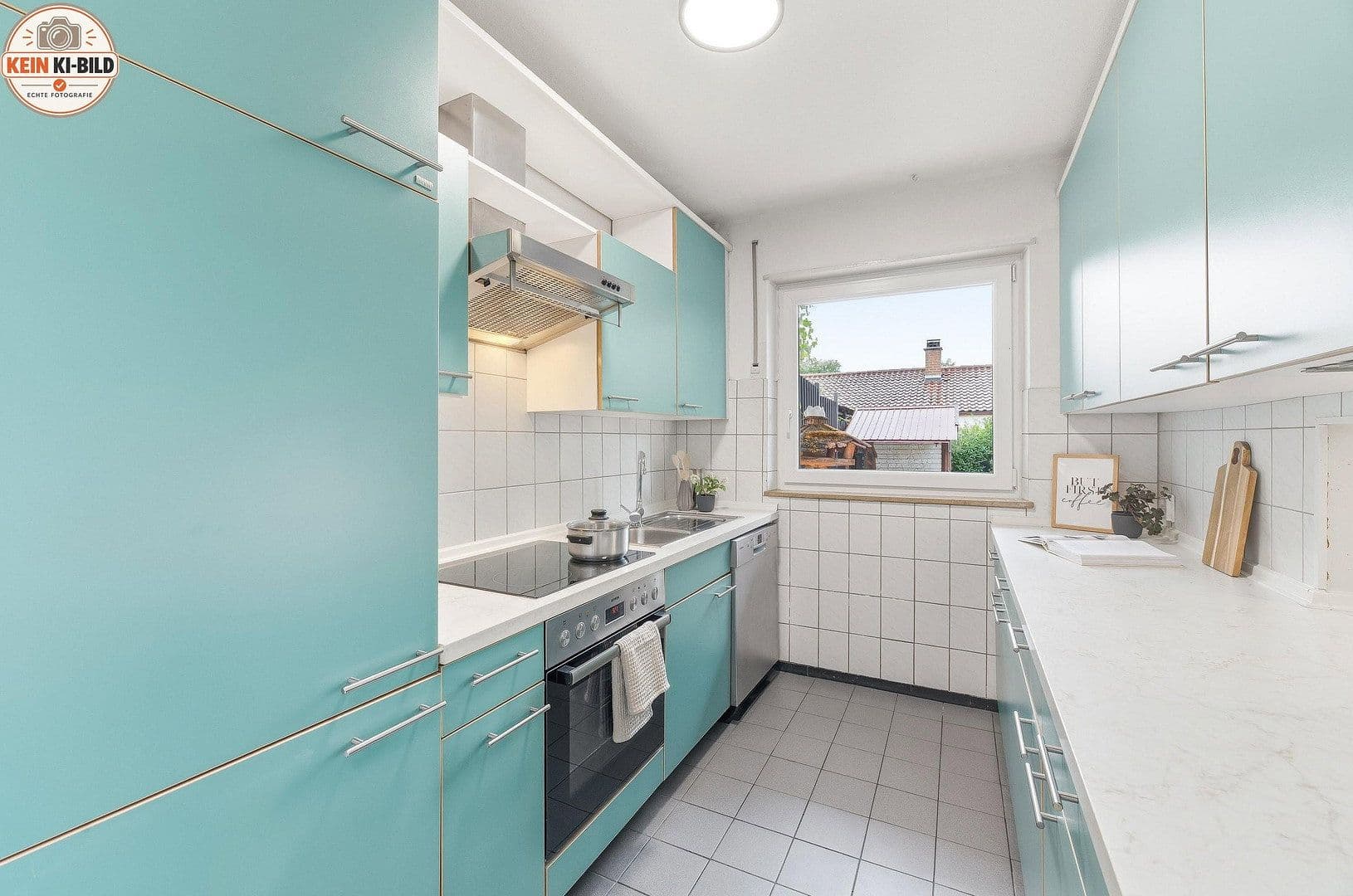 Predaj domu 115 m², pozemok 364 m², Spitzwiesenweg 8, Eningen unter Achalm, Bádensko-Wurttembersko Predaj domu 115 m², pozemok 364 m², Spitzwiesenweg 8, Eningen unter Achalm, Bádensko-Wurttembersko