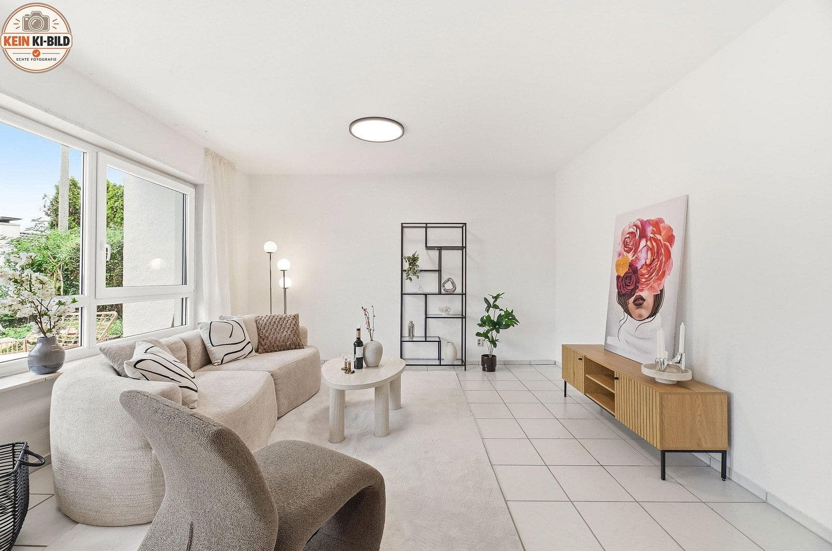 Predaj domu 115 m², pozemok 364 m², Spitzwiesenweg 8, Eningen unter Achalm, Bádensko-Wurttembersko Predaj domu 115 m², pozemok 364 m², Spitzwiesenweg 8, Eningen unter Achalm, Bádensko-Wurttembersko