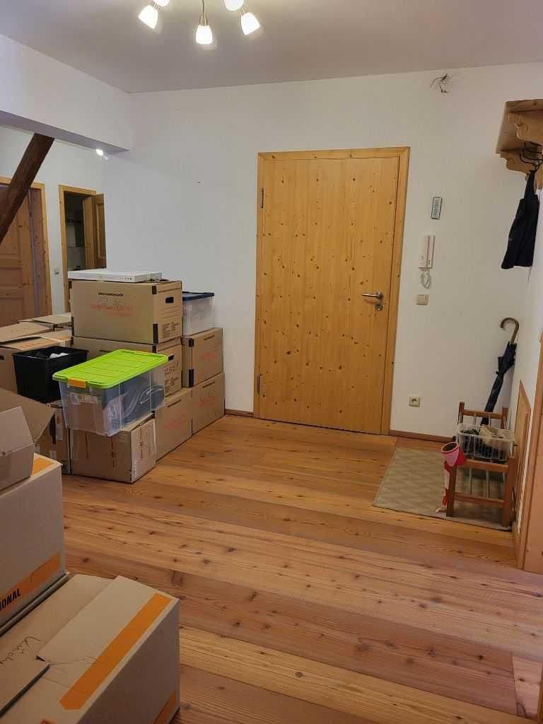 Prenájom bytu 5-izbový 280 m², Oberhausen, Bavorsko Prenájom bytu 5-izbový 280 m², Oberhausen, Bavorsko