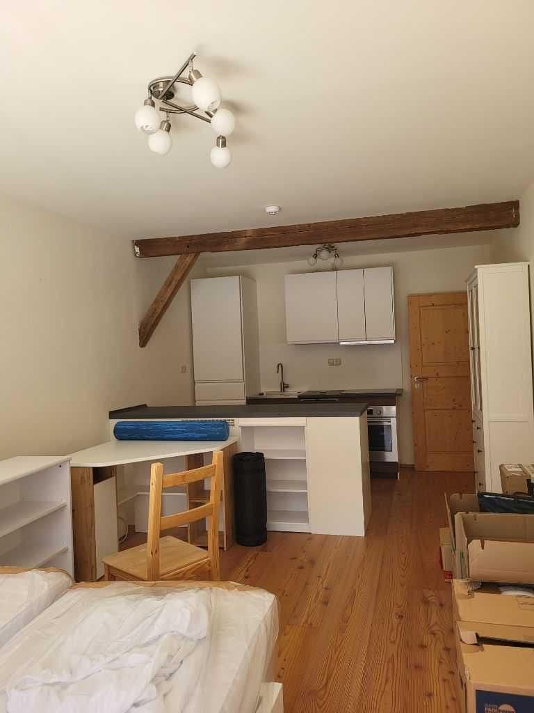 Prenájom bytu 5-izbový 280 m², Oberhausen, Bavorsko Prenájom bytu 5-izbový 280 m², Oberhausen, Bavorsko