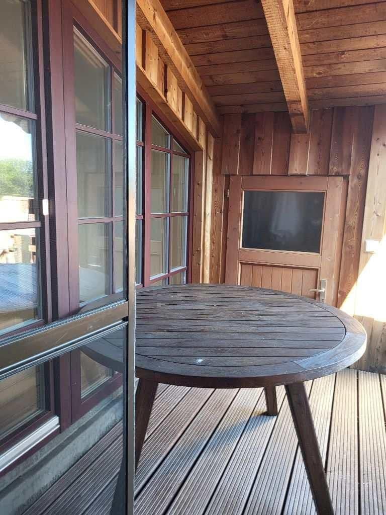 Prenájom bytu 5-izbový 280 m², Oberhausen, Bavorsko Prenájom bytu 5-izbový 280 m², Oberhausen, Bavorsko