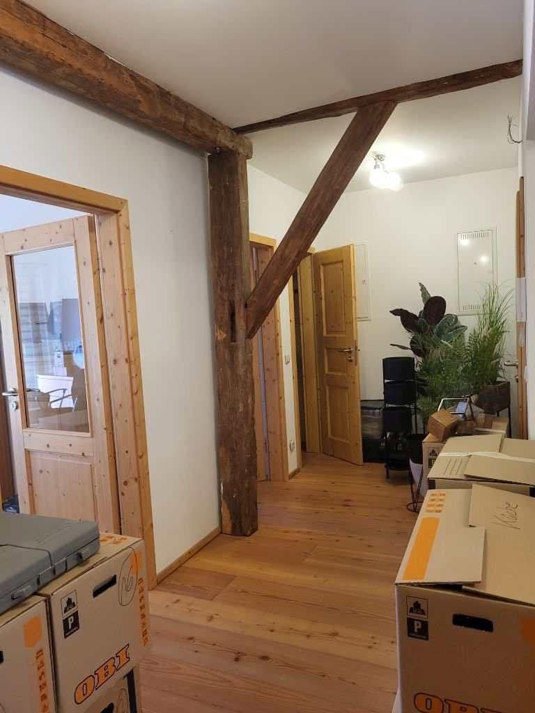 Prenájom bytu 5-izbový 280 m², Oberhausen, Bavorsko Prenájom bytu 5-izbový 280 m², Oberhausen, Bavorsko