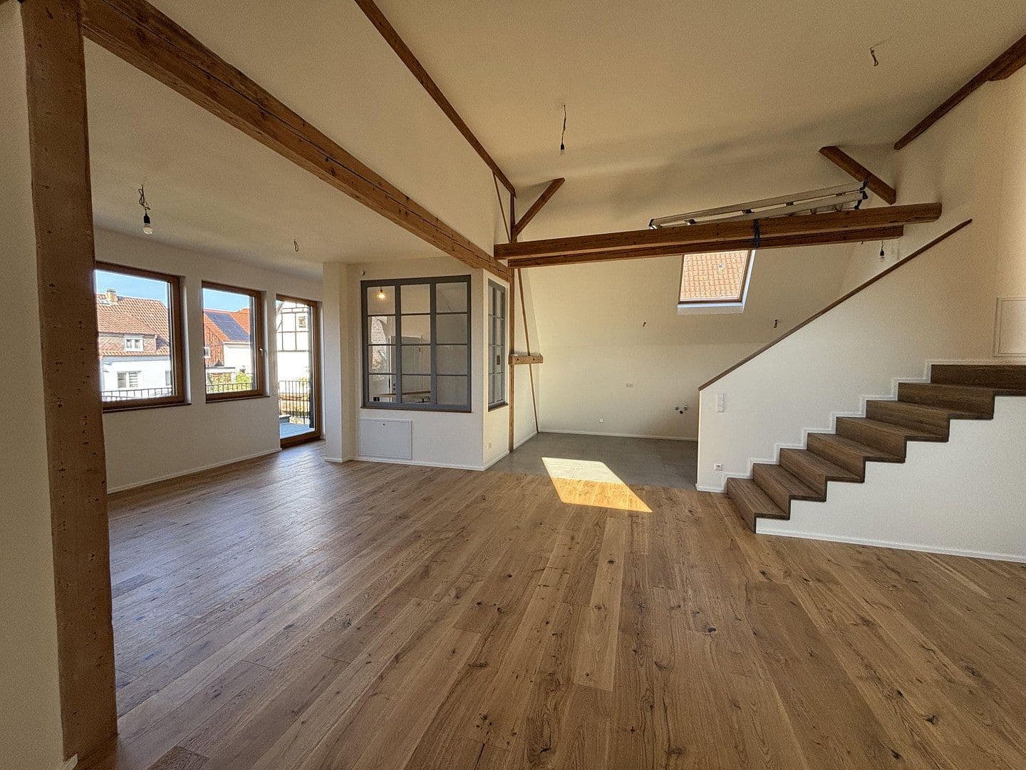 Prenájom bytu 4-izbový 147 m², Niefern-Öschelbronn, Bádensko-Wurttembersko Prenájom bytu 4-izbový 147 m², Niefern-Öschelbronn, Bádensko-Wurttembersko