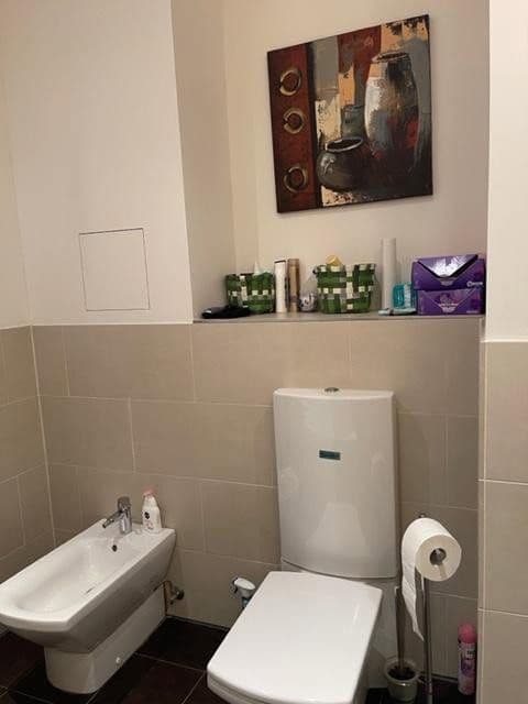 Predaj bytu 3-izbový 120 m², Berlin, Berlín Predaj bytu 3-izbový 120 m², Berlin, Berlín