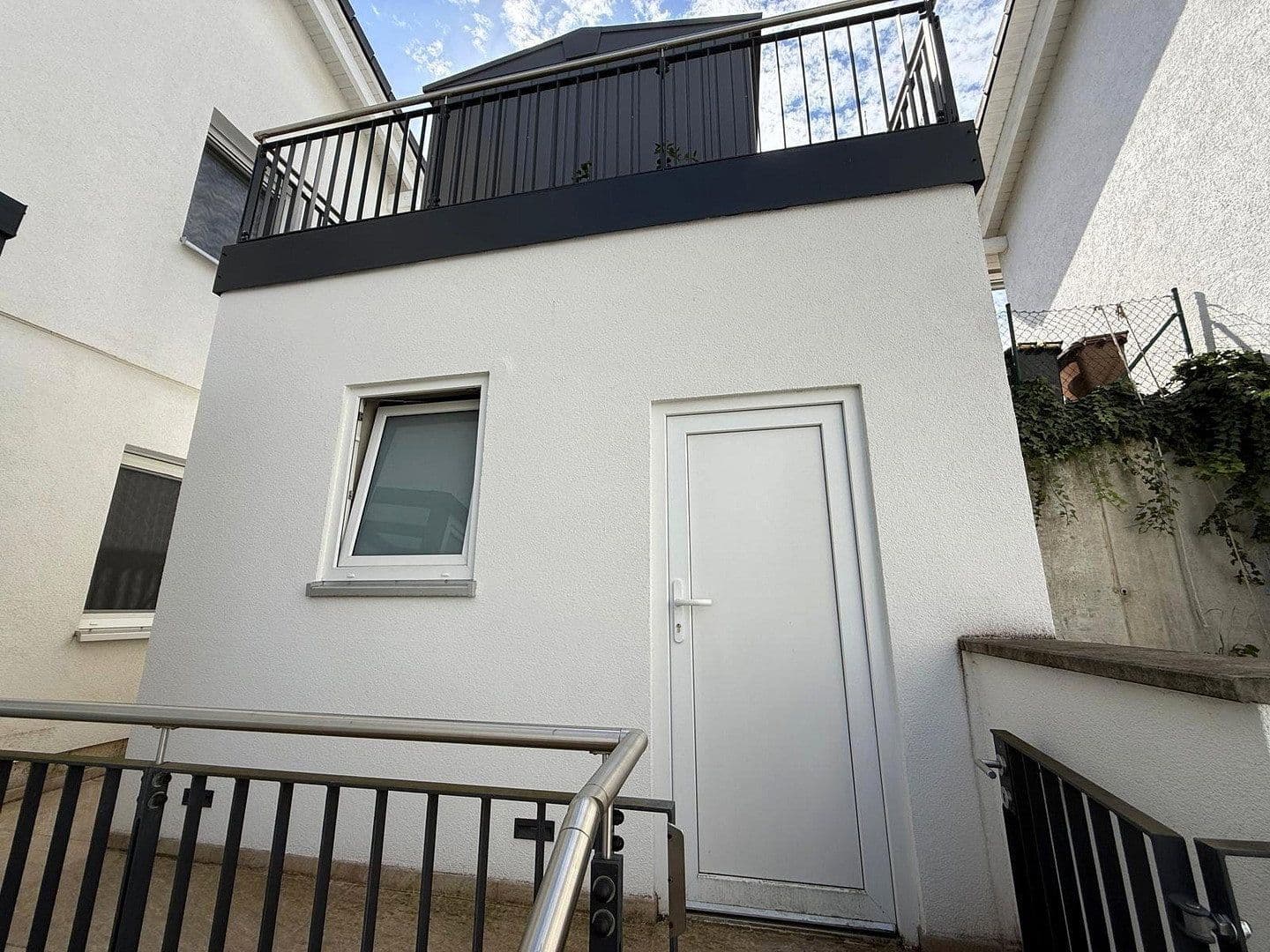 Predaj domu 193 m², pozemok 445 m², Kuppenheim, Bádensko-Wurttembersko Predaj domu 193 m², pozemok 445 m², Kuppenheim, Bádensko-Wurttembersko