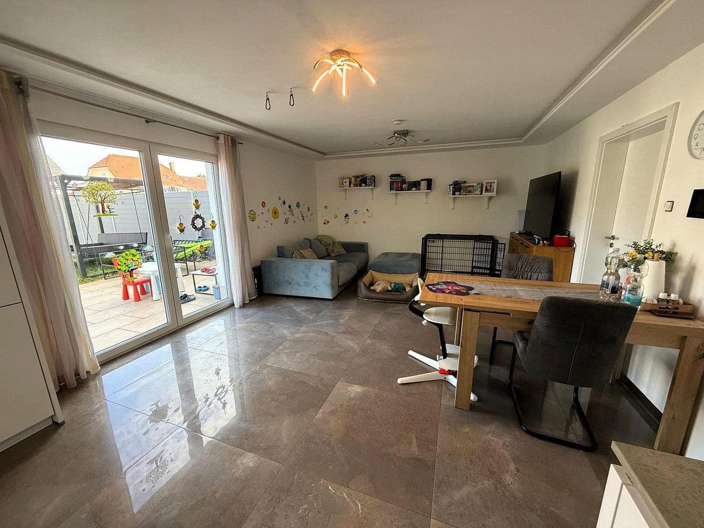 Predaj domu 193 m², pozemok 445 m², Kuppenheim, Bádensko-Wurttembersko Predaj domu 193 m², pozemok 445 m², Kuppenheim, Bádensko-Wurttembersko