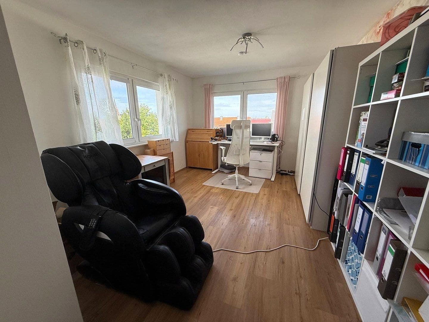 Predaj domu 193 m², pozemok 445 m², Kuppenheim, Bádensko-Wurttembersko Predaj domu 193 m², pozemok 445 m², Kuppenheim, Bádensko-Wurttembersko