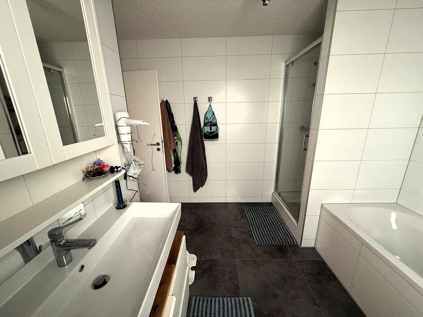 Predaj domu 193 m², pozemok 445 m², Kuppenheim, Bádensko-Wurttembersko Predaj domu 193 m², pozemok 445 m², Kuppenheim, Bádensko-Wurttembersko