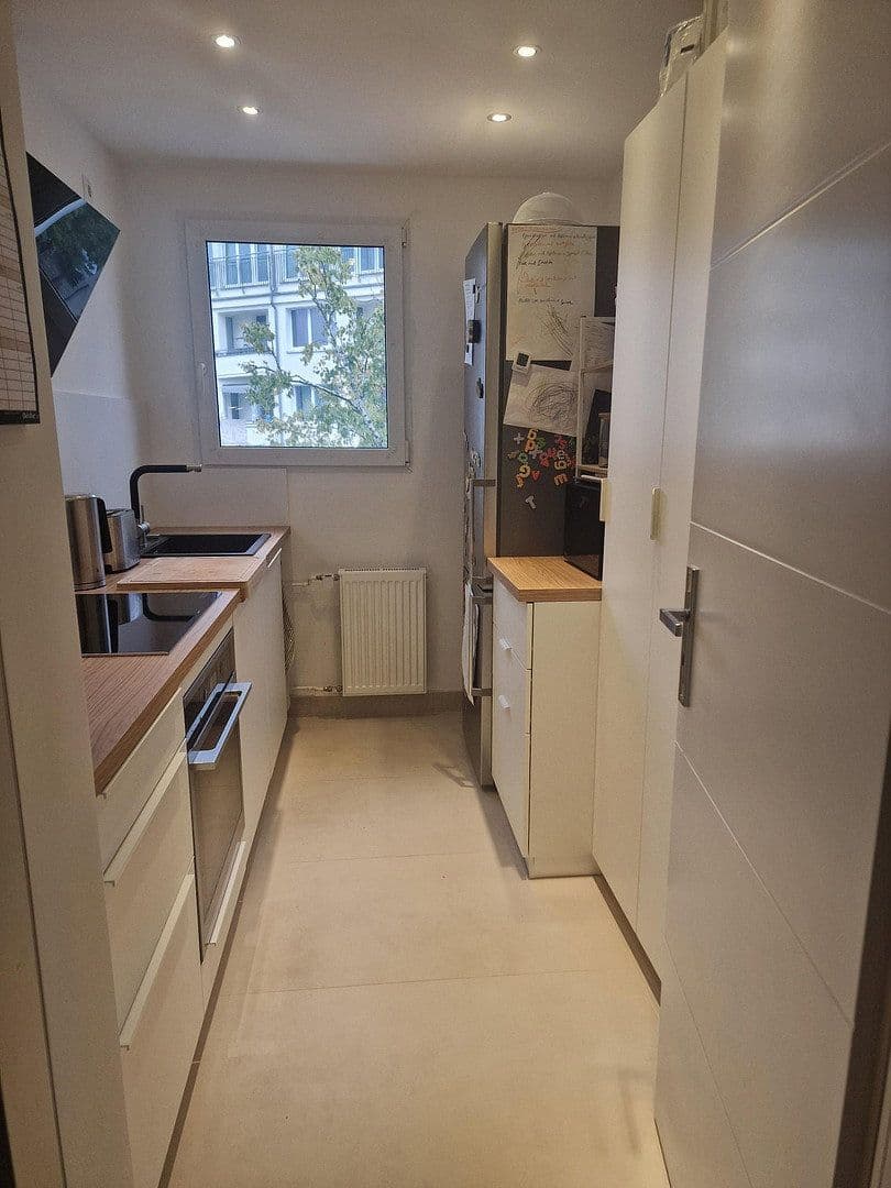 Predaj bytu 3-izbový 80 m², Berlin, Berlín Predaj bytu 3-izbový 80 m², Berlin, Berlín