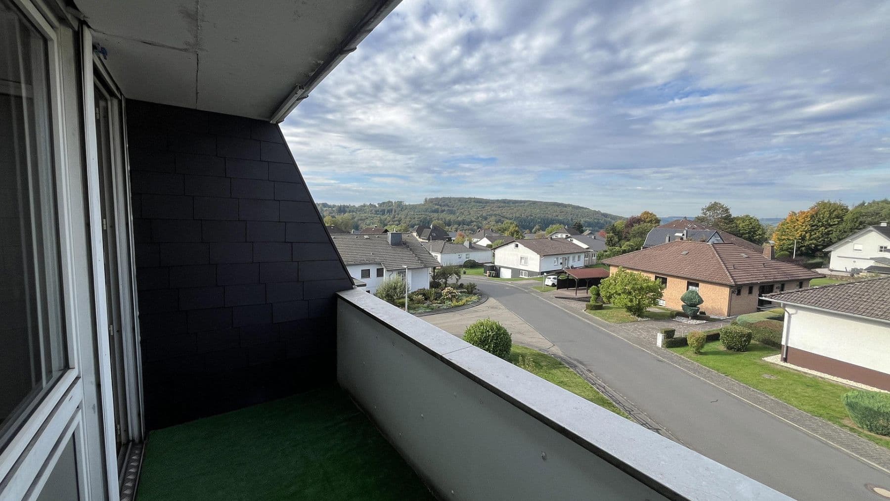 Prenájom bytu 3-izbový 70 m², Großseifen, Porýnie-Falcko Prenájom bytu 3-izbový 70 m², Großseifen, Porýnie-Falcko