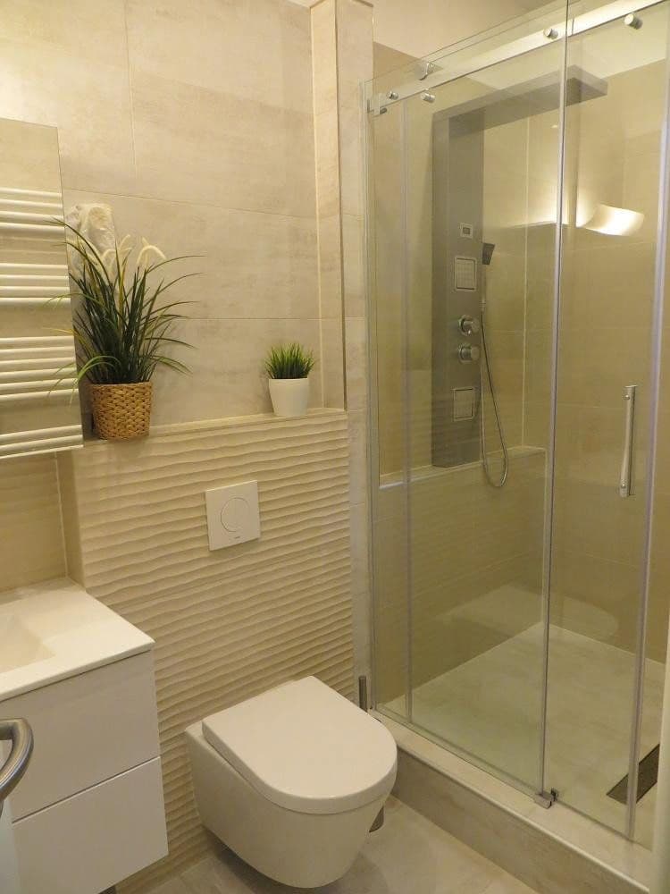 Predaj bytu 4-izbový 72 m², Berlin, Berlín Predaj bytu 4-izbový 72 m², Berlin, Berlín