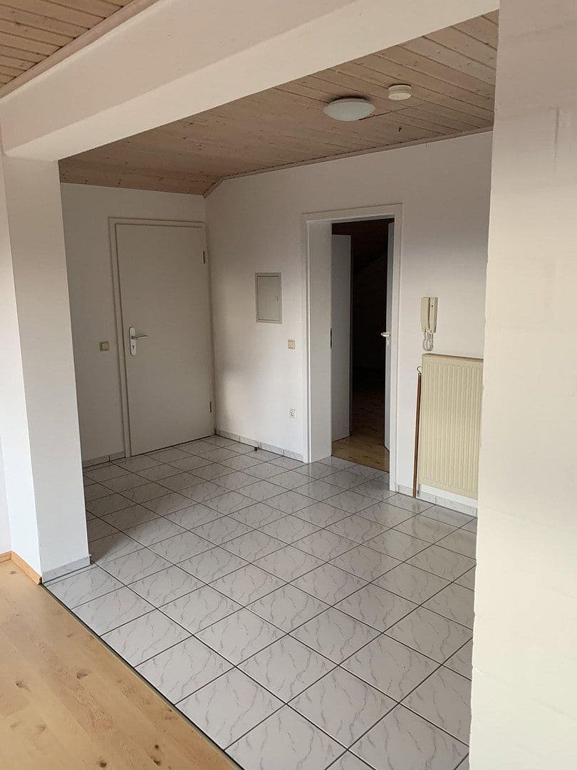 Prenájom bytu 3-izbový 82 m², Hungen, Hesensko Prenájom bytu 3-izbový 82 m², Hungen, Hesensko