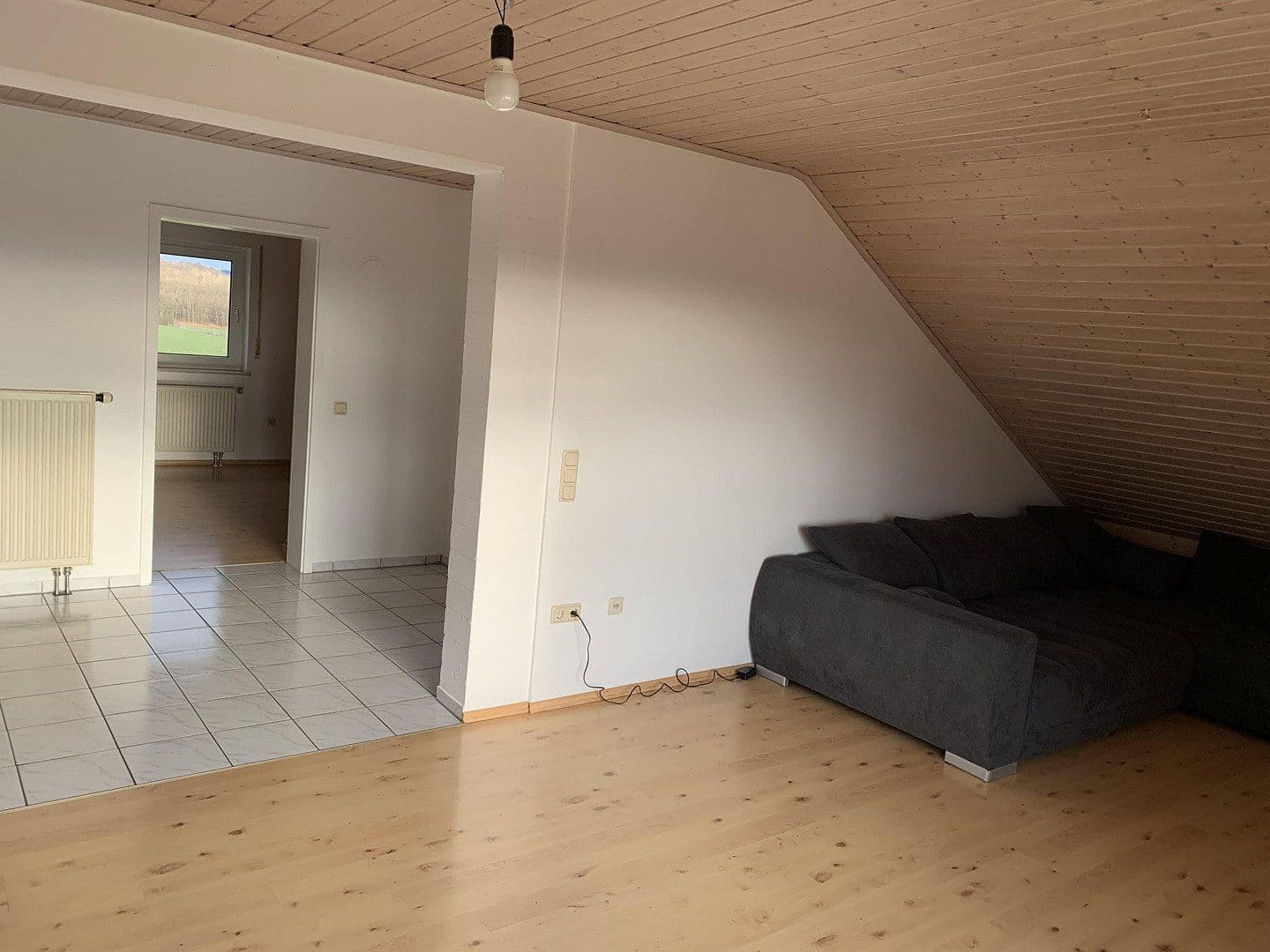 Prenájom bytu 3-izbový 82 m², Hungen, Hesensko Prenájom bytu 3-izbový 82 m², Hungen, Hesensko