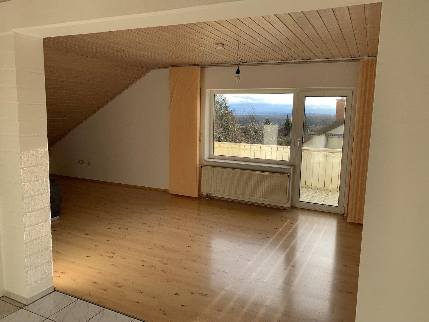 Prenájom bytu 3-izbový 82 m², Hungen, Hesensko Prenájom bytu 3-izbový 82 m², Hungen, Hesensko