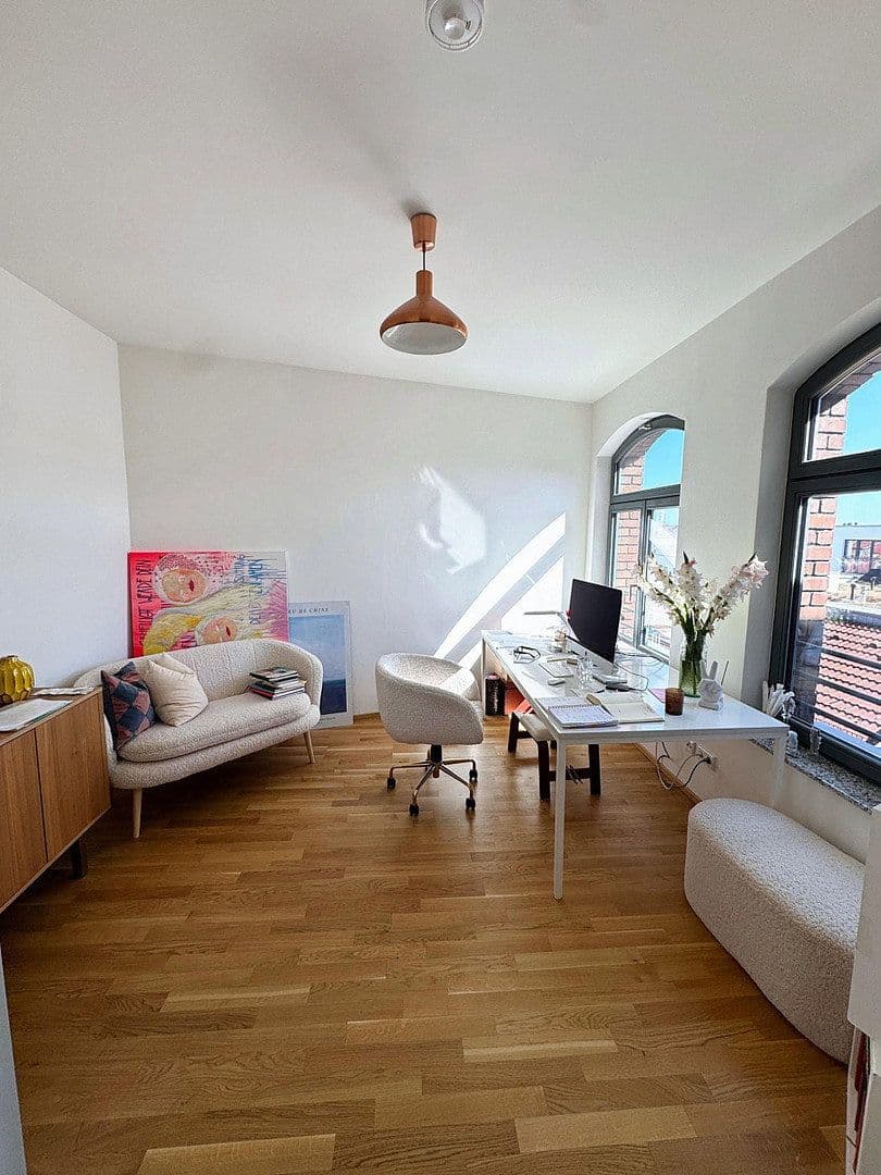 Prenájom bytu 3-izbový 102 m², Leonhardstraße 29, Nürnberg, Bavorsko Prenájom bytu 3-izbový 102 m², Leonhardstraße 29, Nürnberg, Bavorsko