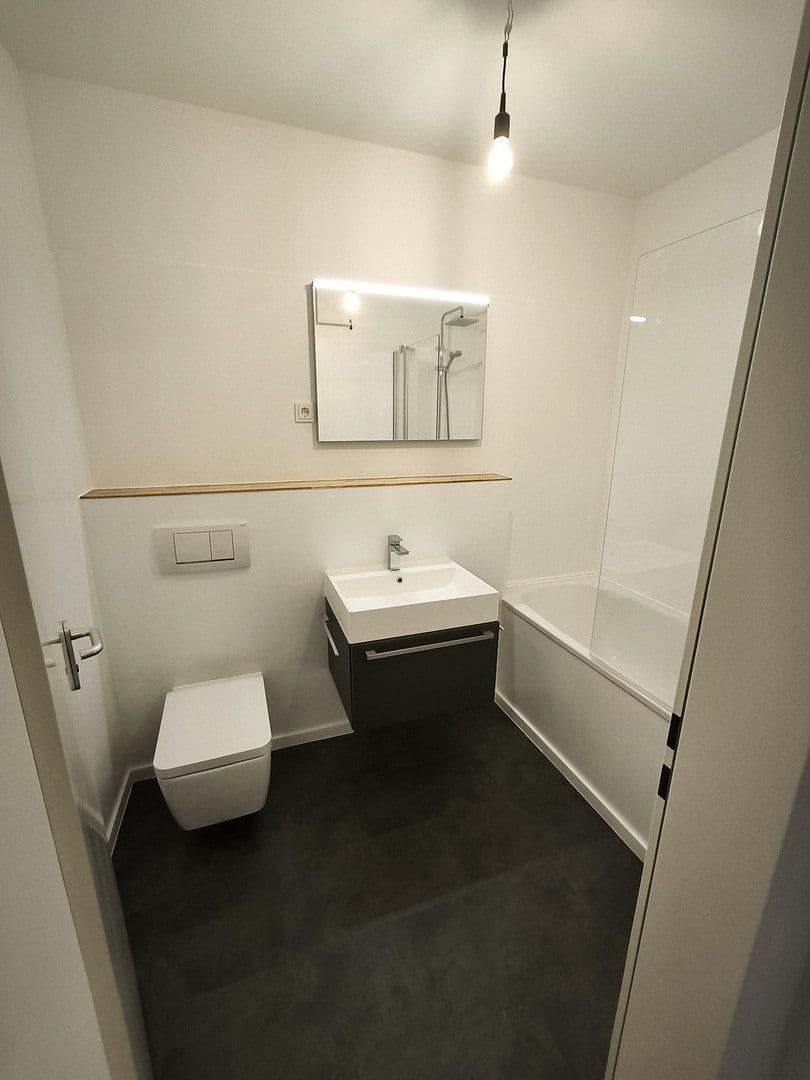 Prenájom bytu 1-izbový 39 m², Neuss, Severné Porýnie - Westfálsko Prenájom bytu 1-izbový 39 m², Neuss, Severné Porýnie - Westfálsko