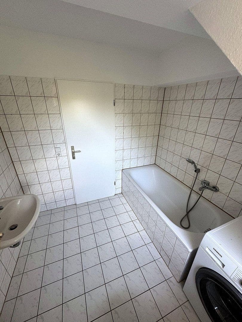 Prenájom bytu 2-izbový 50 m², Karl-Bücher-Straße 18, Leipzig, Sasko Prenájom bytu 2-izbový 50 m², Karl-Bücher-Straße 18, Leipzig, Sasko