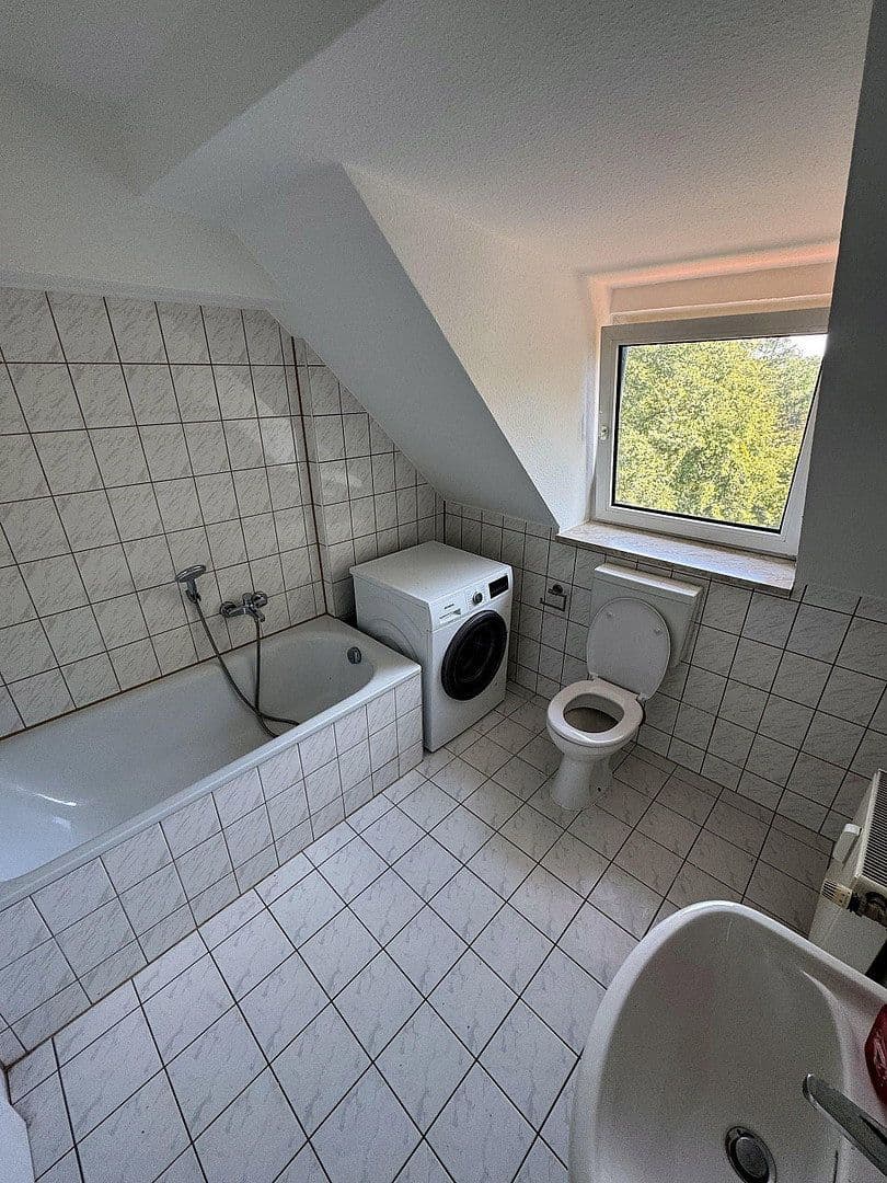 Prenájom bytu 2-izbový 50 m², Karl-Bücher-Straße 18, Leipzig, Sasko Prenájom bytu 2-izbový 50 m², Karl-Bücher-Straße 18, Leipzig, Sasko