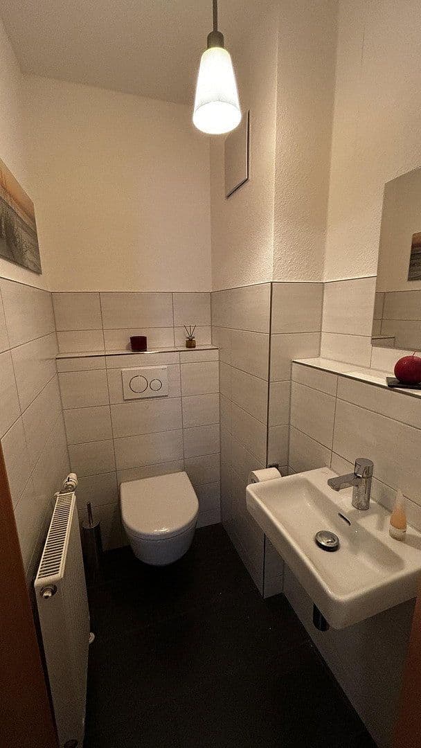 Predaj domu 122 m², pozemok 162 m², Erlangen, Bavorsko Predaj domu 122 m², pozemok 162 m², Erlangen, Bavorsko