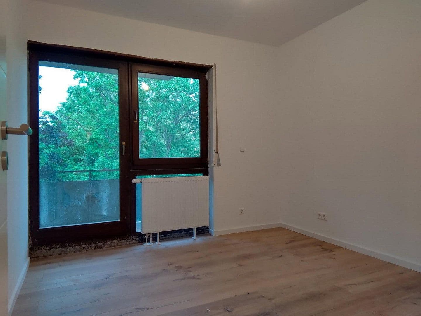 Prenájom bytu 2-izbový 45 m², Ludwigshafen, Porýnie-Falcko Prenájom bytu 2-izbový 45 m², Ludwigshafen, Porýnie-Falcko