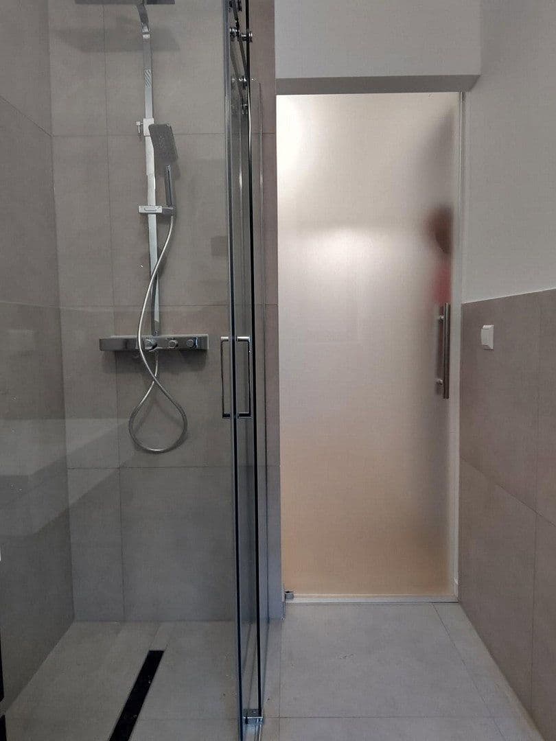 Prenájom bytu 2-izbový 45 m², Ludwigshafen, Porýnie-Falcko Prenájom bytu 2-izbový 45 m², Ludwigshafen, Porýnie-Falcko
