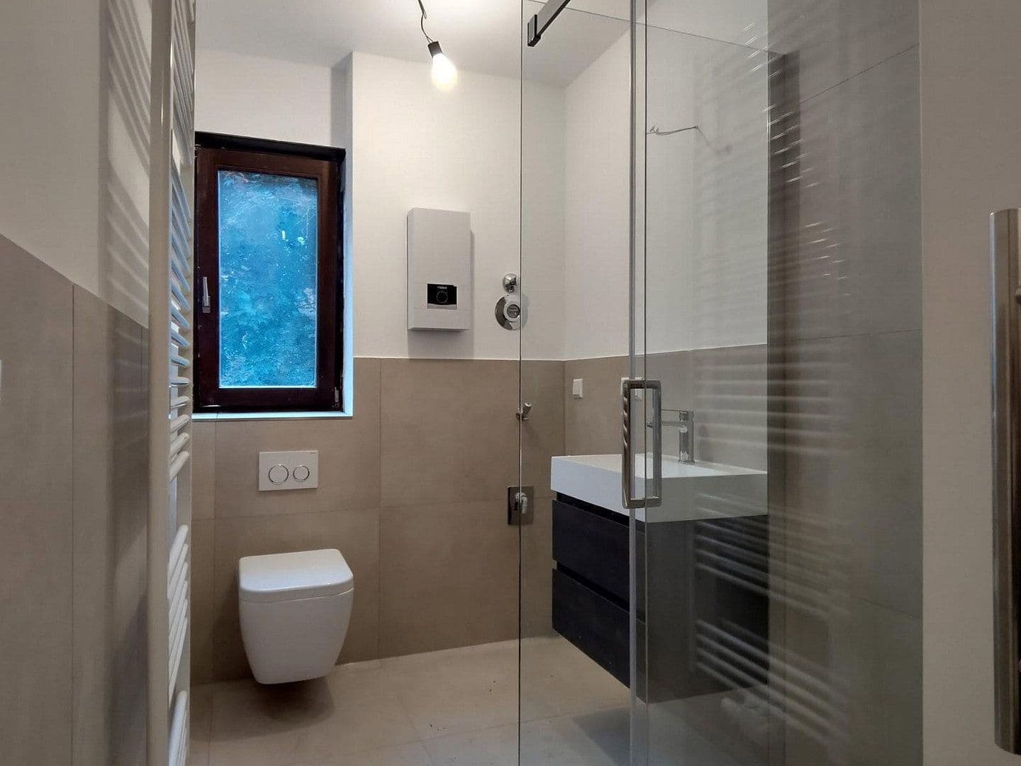 Prenájom bytu 2-izbový 45 m², Ludwigshafen, Porýnie-Falcko Prenájom bytu 2-izbový 45 m², Ludwigshafen, Porýnie-Falcko