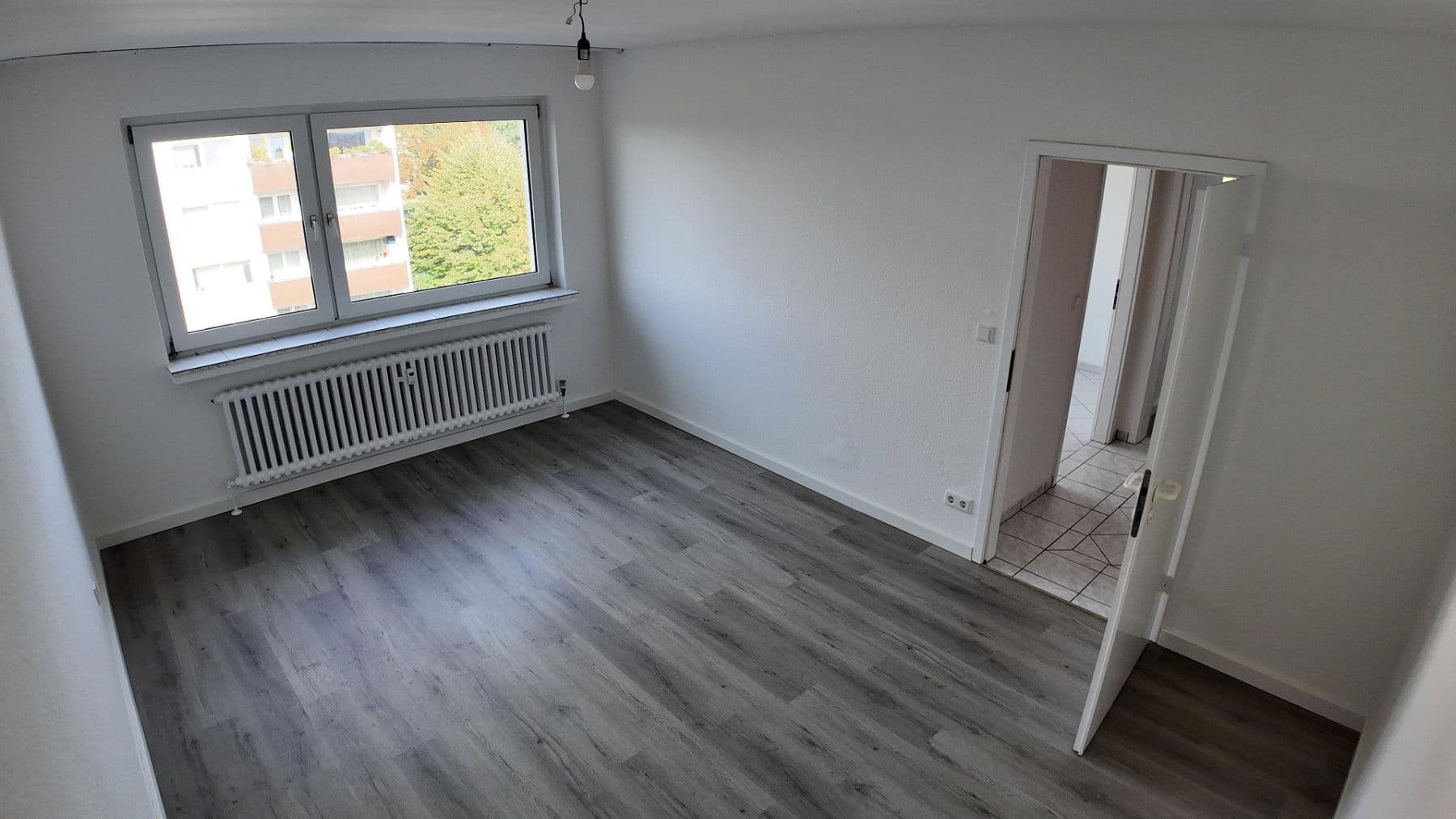 Prenájom bytu 3-izbový 86 m², Haan, Severné Porýnie - Westfálsko Prenájom bytu 3-izbový 86 m², Haan, Severné Porýnie - Westfálsko